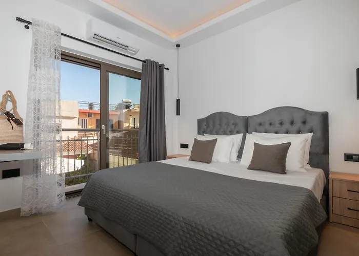 Center B Apartment *